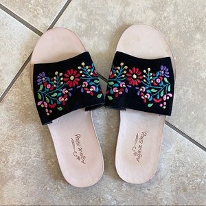 Agave Sky Embroidery Sandals